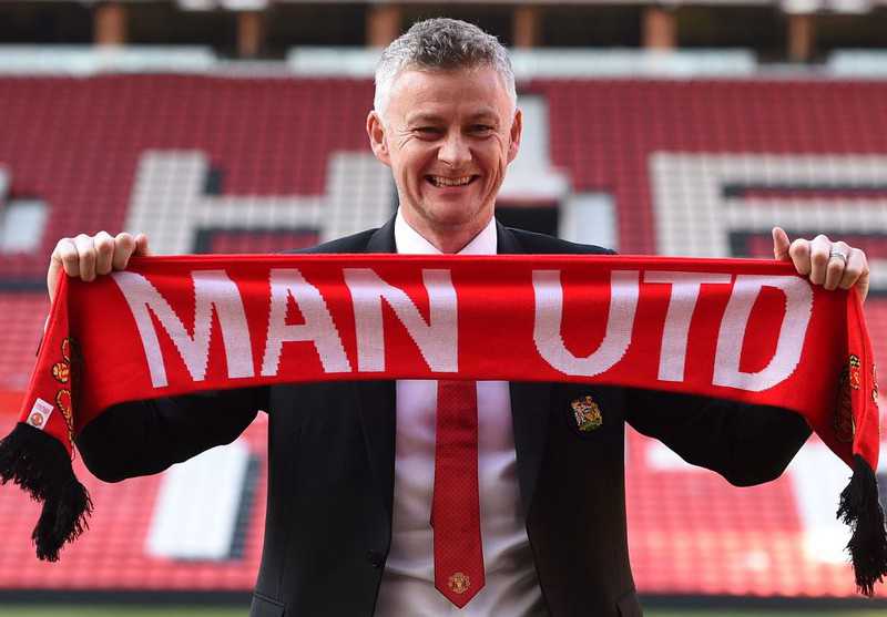 Thick millions for Manchester United coach