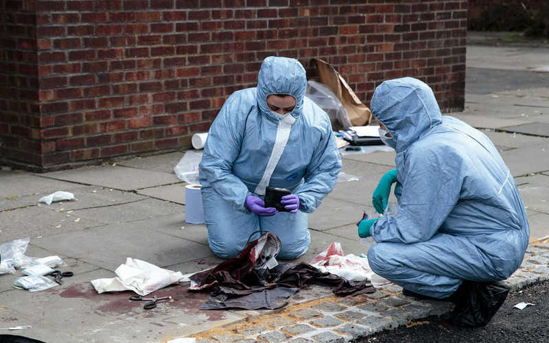 Londyn: Policja szuka nożownika. Już cztery przypadkowe ofiary