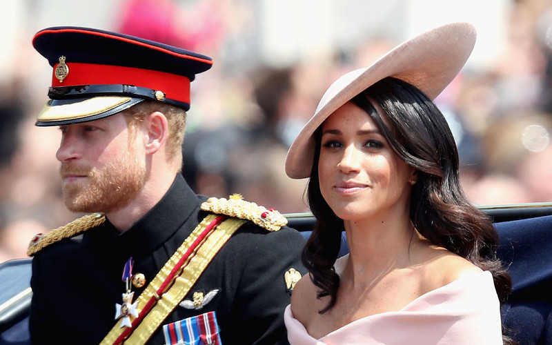 Królewski stalking "największy" od ślubu Harry'ego i Megan