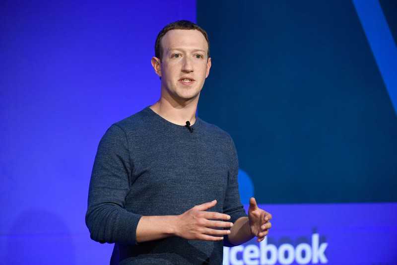 Zuckerberg rozważa usługę informacyjną na Facebooku