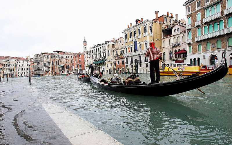 Wenecja: Połowa miasta znalazła się pod wodą 