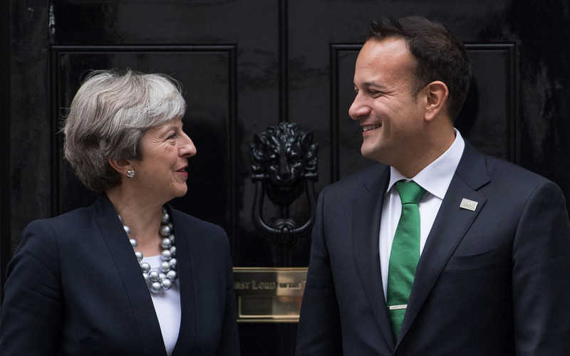 Premier Irlandii za "wielomiesięcznym opóźnieniem Brexitu"