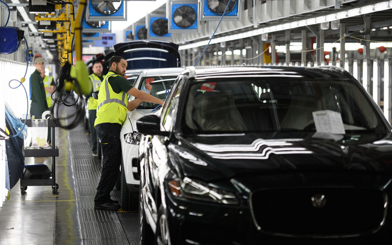 Jaguar Land Rover to start Brexit shutdown