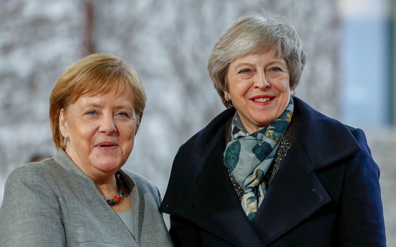 May to ask Merkel and Macron for short article 50 extension