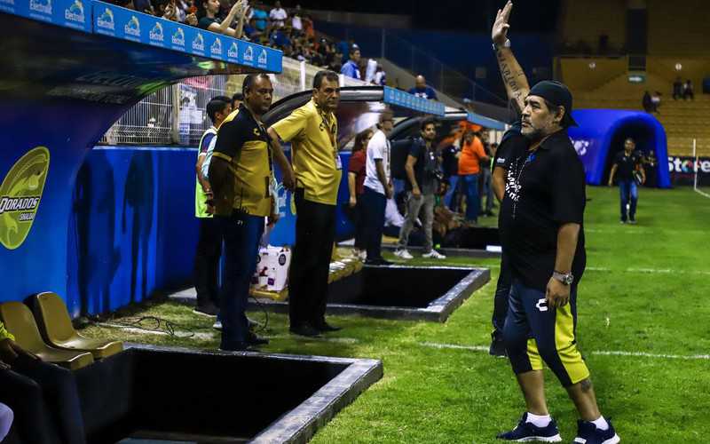 Maradona ukarany grzywną za poparcie Maduro