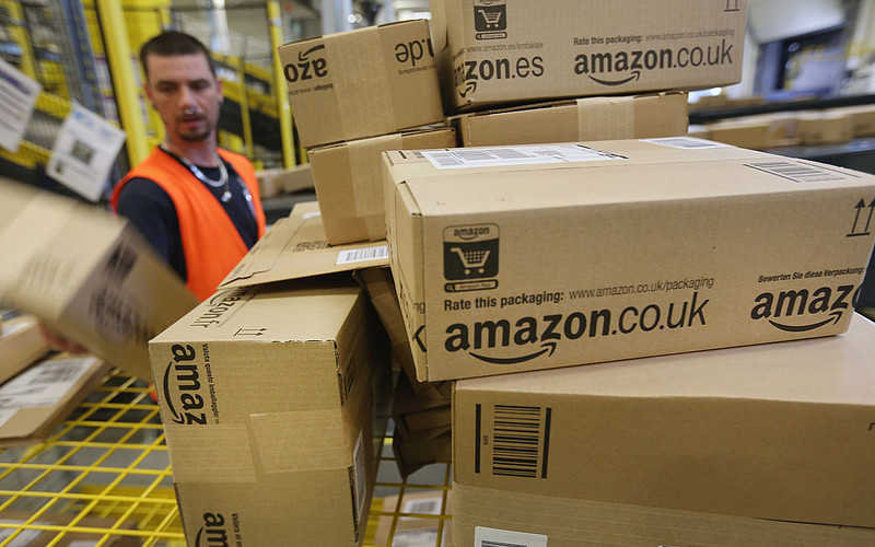 Amazon wzywa konkurentów do podwyższenia płacy minimalnej