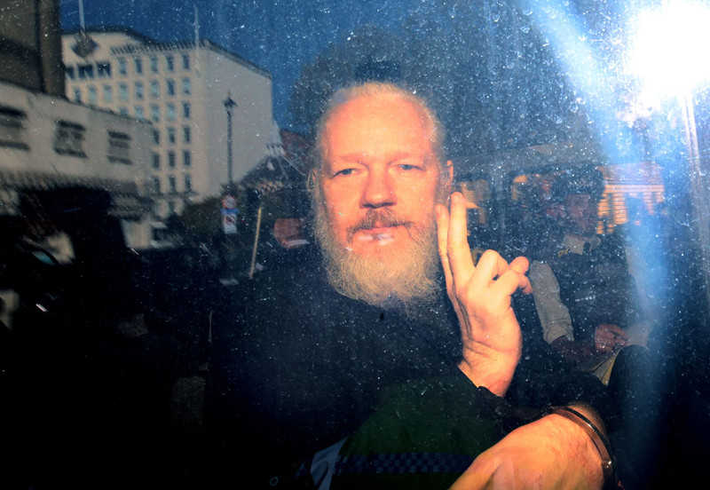  Ekstradycja Assange'a? Prawniczka zapowiada współpracę ze Szwecją