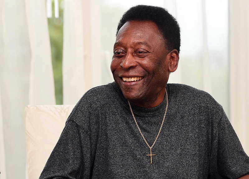 Pele left the hospital after the surgery