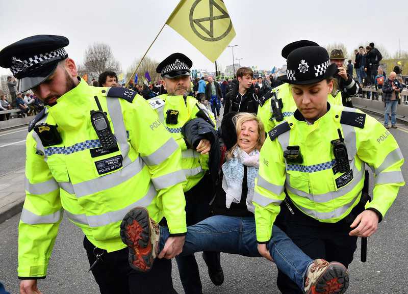 Londyn: 290 zatrzymanych po protestach na rzecz klimatu 