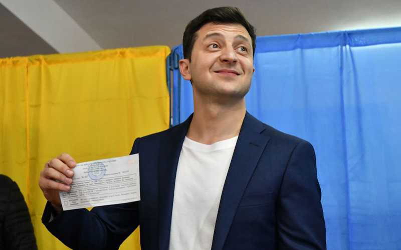 Ukraine election: Comedian Zelensky wins presidency by landslide