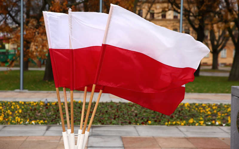 "Rzeczpospolita": Flagę państwową można wieszać zawsze