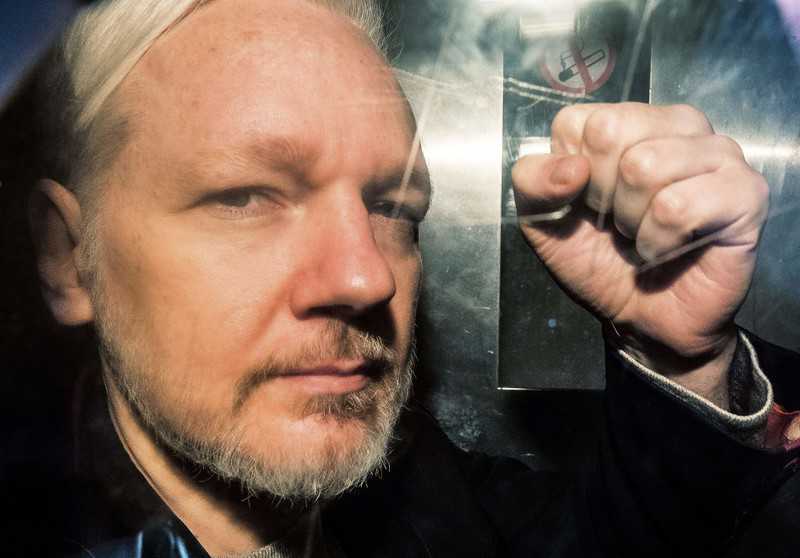 Londyn: Julian Assange skazany na 50 tygodni więzienia