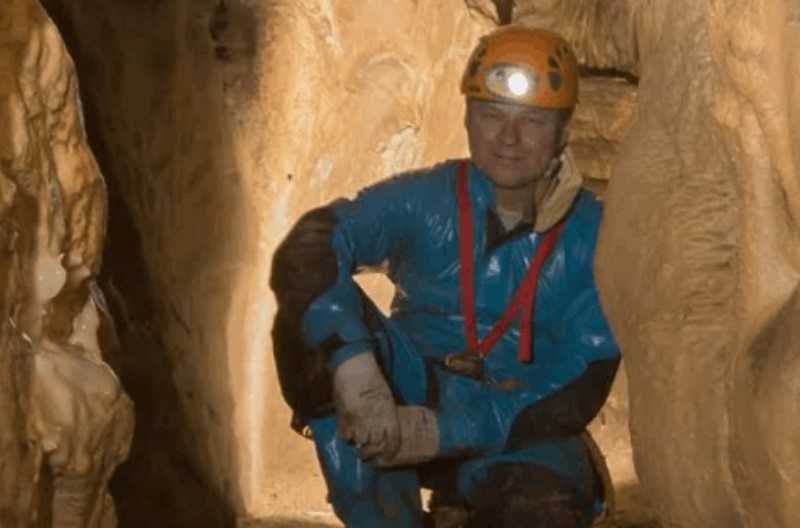 Vlunteer cave rescuer Michal Marek died during dive in Donegal
