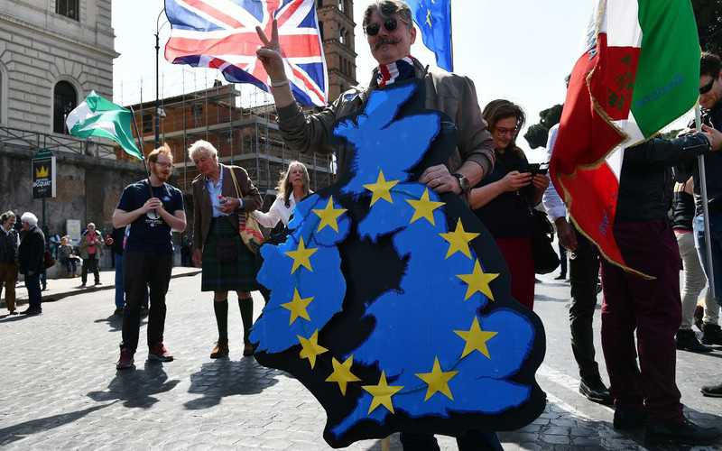 Wiceminister ds. Brexitu: "UE zmierza w zdecydowanie złą stronę"