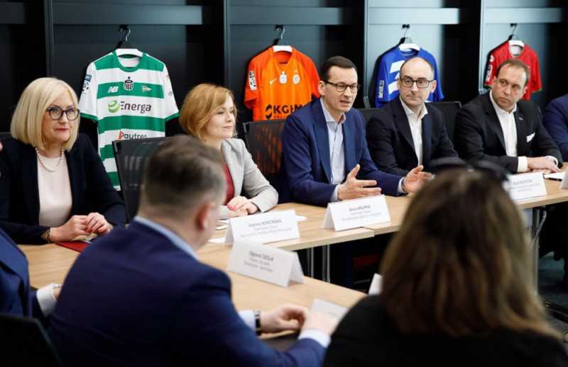 Morawiecki has a plan: "Polish football will be stronger"