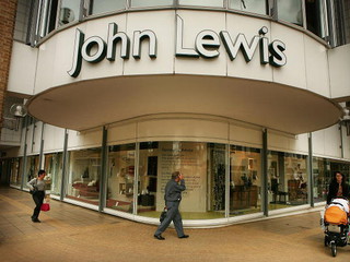 Wielka wpadka John Lewis. Sprzedawali komputery za grosze