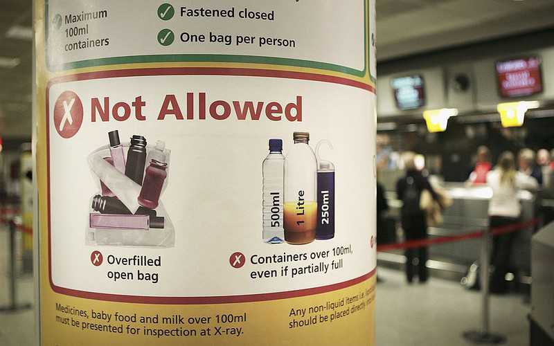 Lotnisko na Heathrow: Koniec wyciągania płynów z bagażu