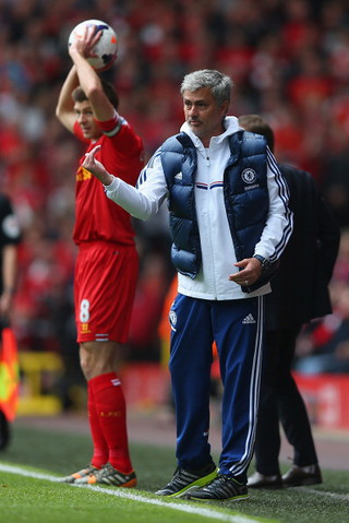 Mourinho prosi kibiców o szacunek dla Gerrarda