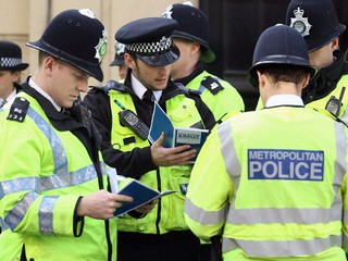 Londyńska policja twittuje po polsku!