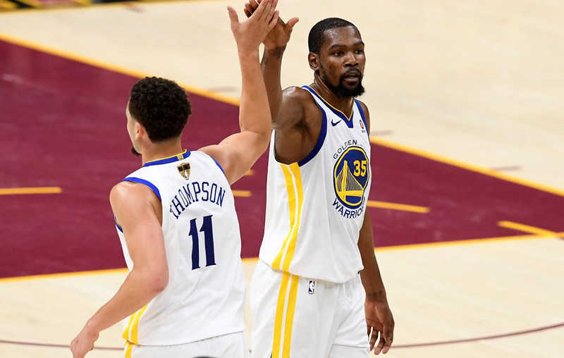 NBA: Warriors szykują "rekordowe kontrakty" dla Duranta i Thompsona