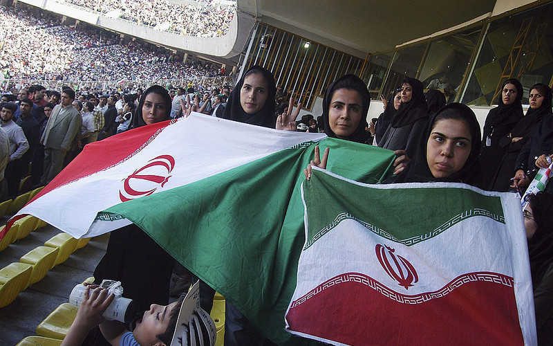 Prezydent FIFA wzywa do otwarcia stadionów w Iranie dla kobiet