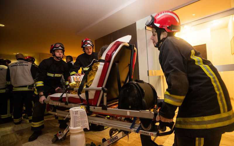 Three dead and one gravely injured in Paris' building fire