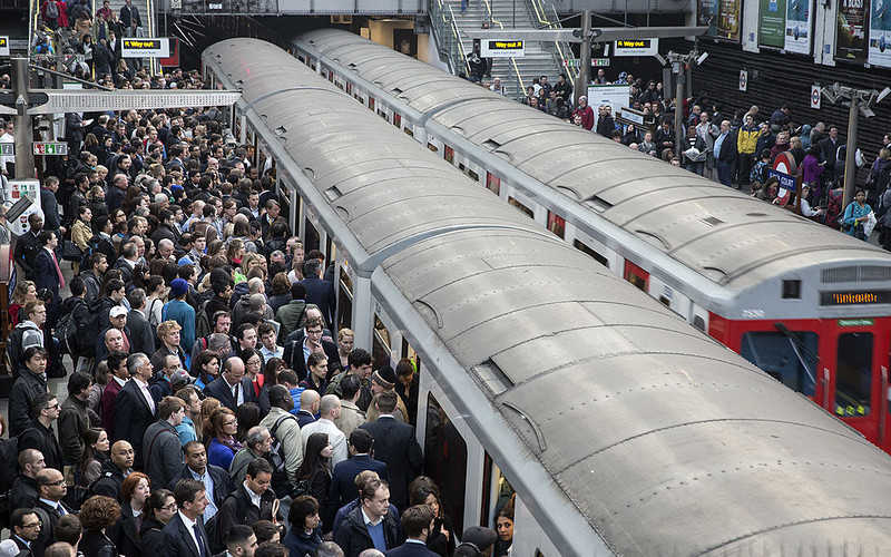 Tube strike ballot leaves two million Londoners facing prospect of summer travel chaos