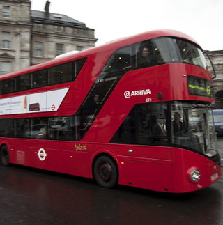 Londyńskie autobusy znowu staną