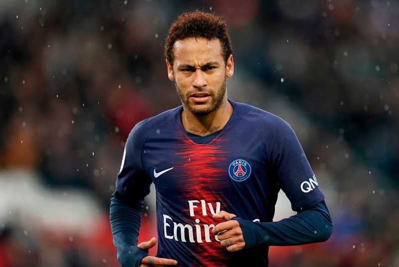 Neymar podgrzewa spekulacje na temat transferu