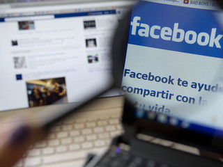 Brytyjska armia będzie walczyć z terrorystami na Facebooku