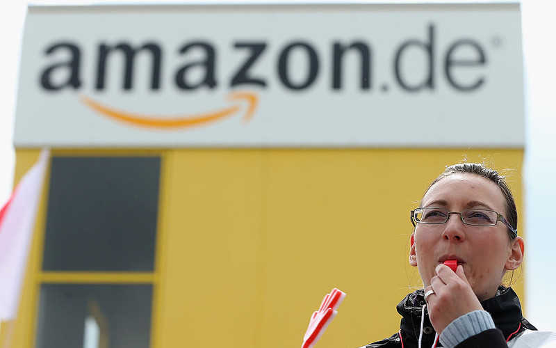 Amazon: Strajkują pracownicy siedmiu niemieckich magazynów
