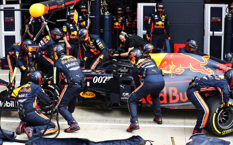 Red Bull just made the fastest F1 pit stop of all time