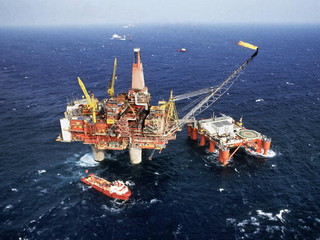 Shell rozpoczyna rozbiórkę platform wiertniczych u wybrzeży Wielkiej Brytanii