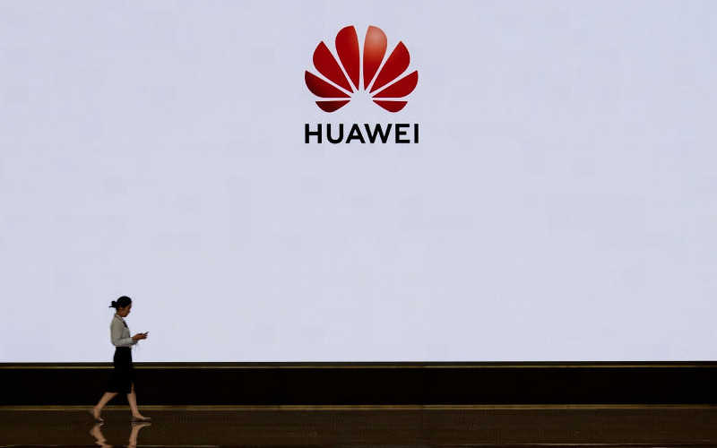 Brak stanowiska UK ws. 5G od Huawei wpływa na stosunki międzynarodowe
