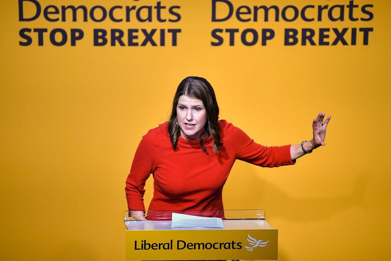 Lib Dems: Jo Swinson becomes party's first female leader
