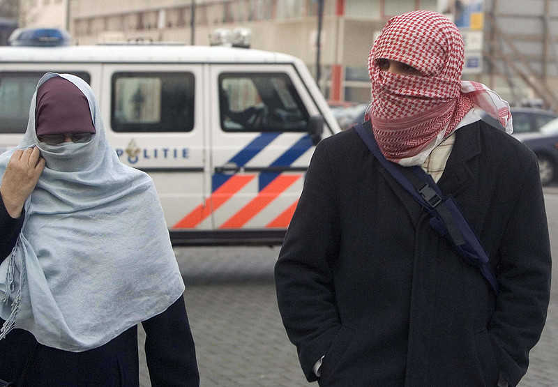Holandia: Od dziś wchodzi w życie zakaz noszenia burki