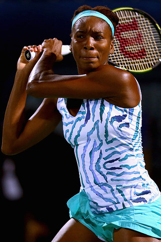 Venus Williams pokonała o połowę młodszą Bencic