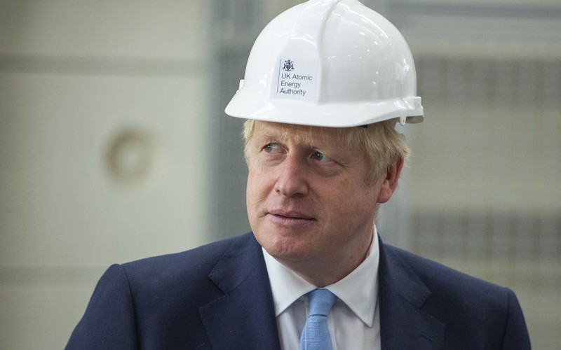 Boris Johnson reveals immigration shake-up to attract foreign scientists