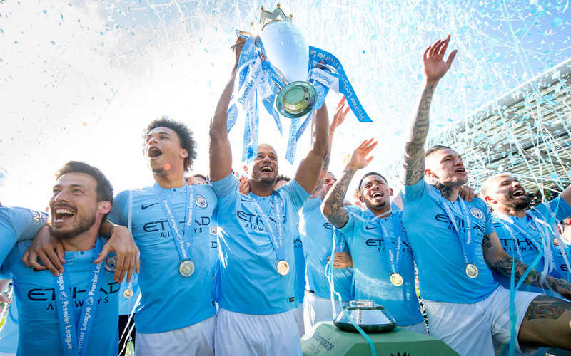 Manchester City is fighting for the third title in a row