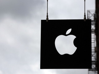 Apple to debut electric car by 202