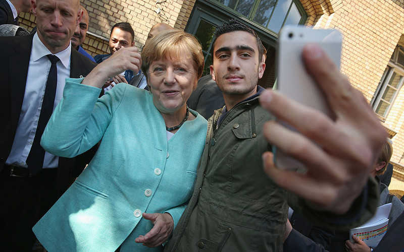 Merkel broni swojej polityki migracyjnej 