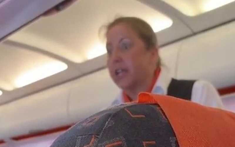 EasyJet cabin crew threatens family with £100 cleaning fee to get child to sit down