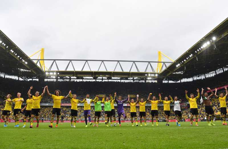 Borussia Dortmund beat Augsburg 5-1 in season opener 