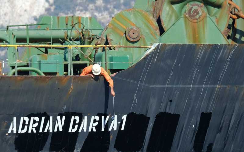 Seized Iranian tanker leaves Gibraltar despite US pressure