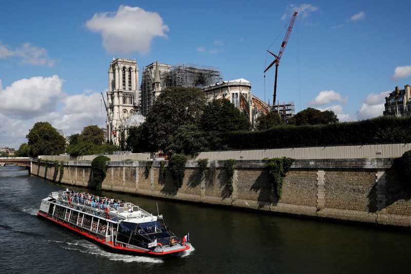 France: Work resumed at Notre Dame Cathedral
