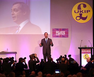 Nigel Farage tries to rally Ukip with fighting election talk