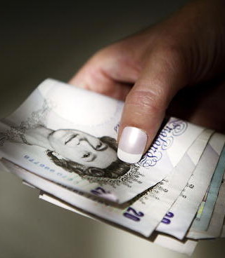 Dochody Brytyjczyków wracają do poziomu sprzed kryzysu