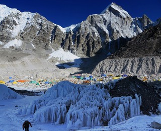 Too much human faeces on Mount Everest, says Nepal
