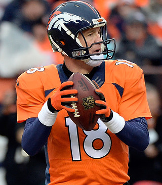 Najlepszy gracz ligi NFL Manning zgodził się na obniżenie kontraktu