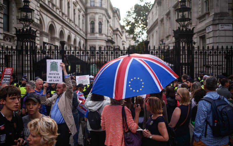Brytyjska prasa podzielona w ocenie zawieszenia parlamentu